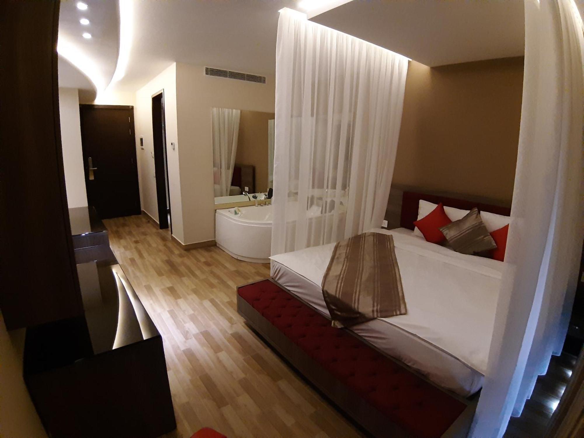 Jounieh Suites Boutique Hotel Ngoại thất bức ảnh