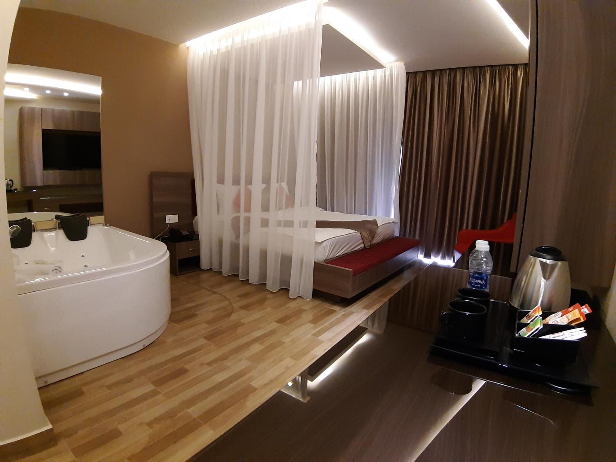Jounieh Suites Boutique Hotel Ngoại thất bức ảnh